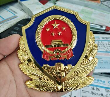 大型警徽保养多少钱一次？详解警徽保养的价值与服务