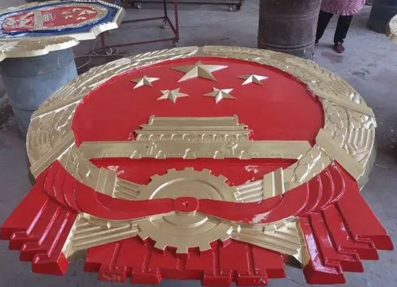 如何选择专业团队制作大型国徽